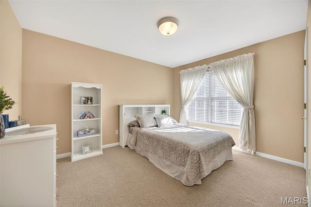 71 Harrisburg Court, St Peters, MO 63376