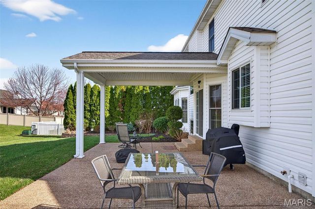 71 Harrisburg Court, St Peters, MO 63376