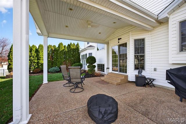 71 Harrisburg Court, St Peters, MO 63376