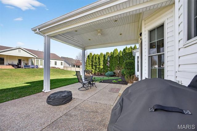 71 Harrisburg Court, St Peters, MO 63376