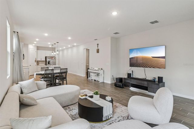 654 HERITAGE SQUARE DRIVE, Haines City, FL 33844