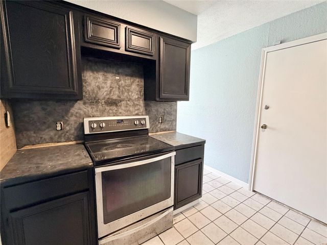 2612 4th Avenue N, Texas City, TX 77590