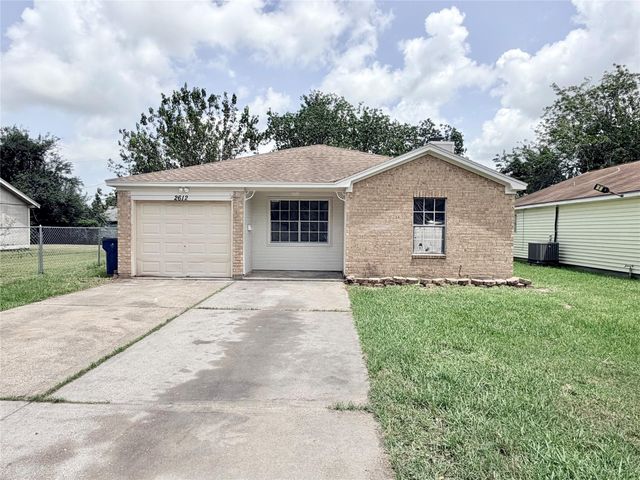2612 4th Avenue N, Texas City, TX 77590