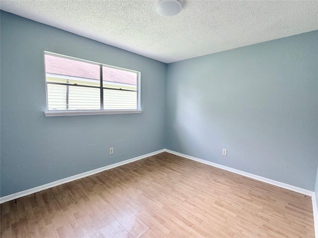 2612 4th Avenue N, Texas City, TX 77590