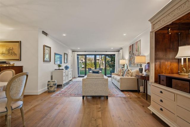 100 S INTERLACHEN AVENUE 101, Winter Park, FL 32789