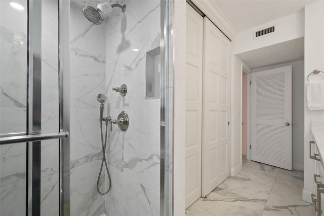 100 S INTERLACHEN AVENUE 101, Winter Park, FL 32789