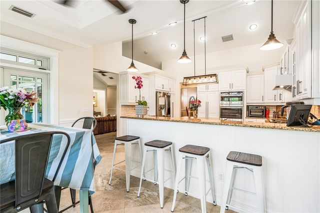 3015 Nassau Drive, Vero Beach, FL 32960