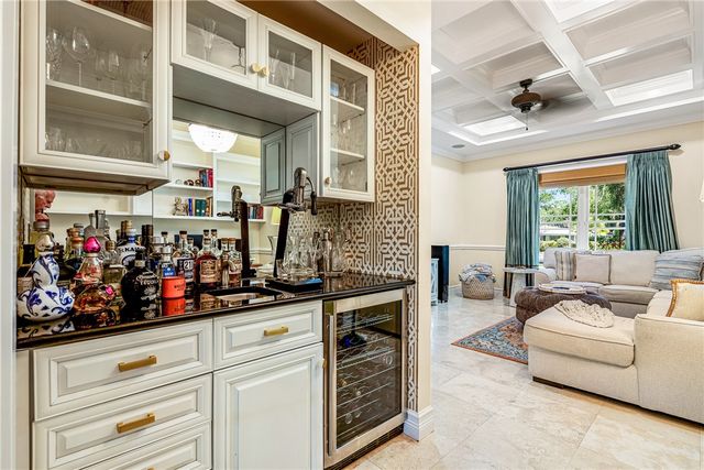 3015 Nassau Drive, Vero Beach, FL 32960