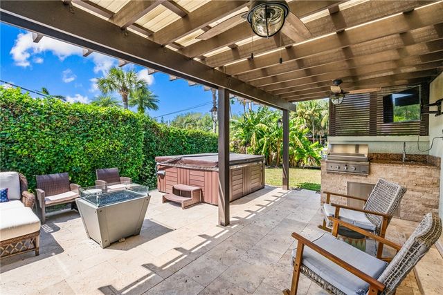 3015 Nassau Drive, Vero Beach, FL 32960