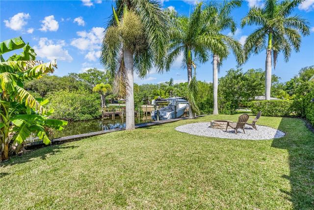 3015 Nassau Drive, Vero Beach, FL 32960
