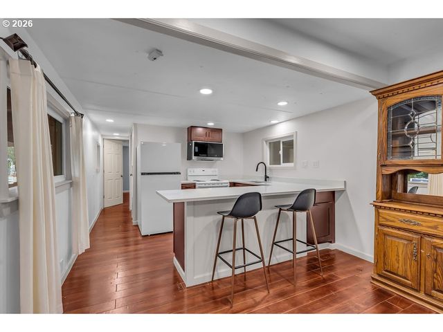 11803 Se DIVISION St 38, Portland, OR 97266