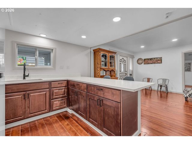 11803 Se DIVISION St 38, Portland, OR 97266