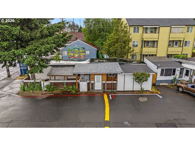 11803 Se DIVISION St 38, Portland, OR 97266