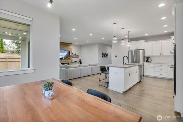 6106 232nd Avenue E, Buckley, WA 98321