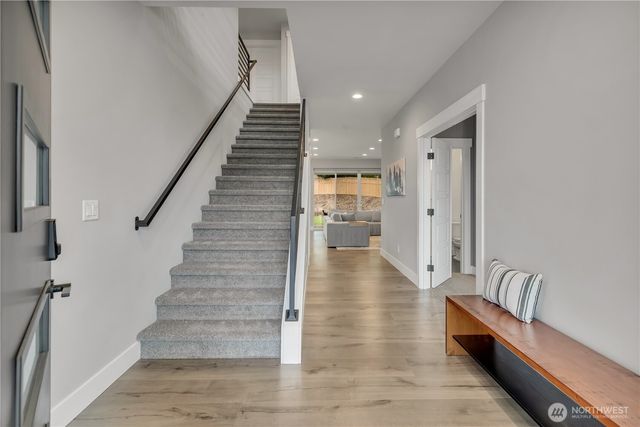 6106 232nd Avenue E, Buckley, WA 98321