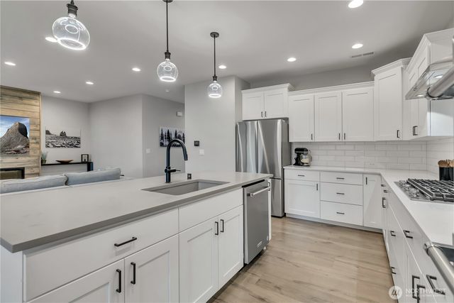 6106 232nd Avenue E, Buckley, WA 98321