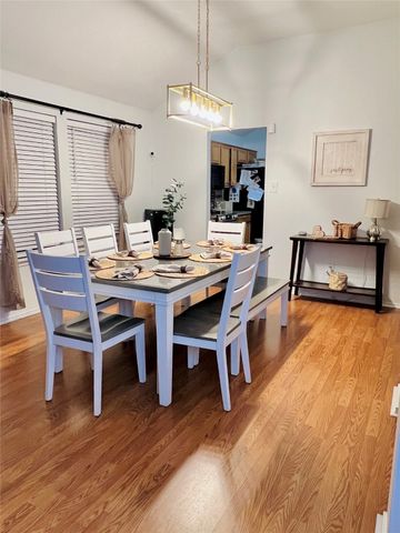 313 Havenwood Lane, Garland, TX 75043