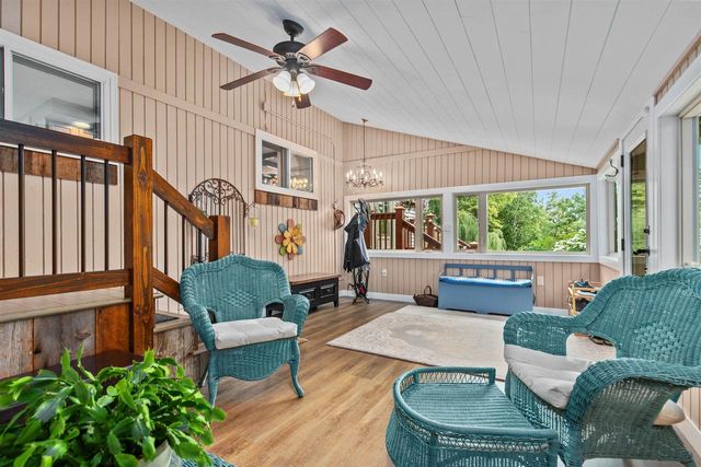 1631 ROYALTON STREET, Waupaca, WI 54981