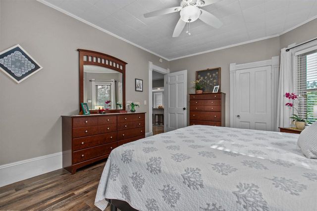 1631 ROYALTON STREET, Waupaca, WI 54981