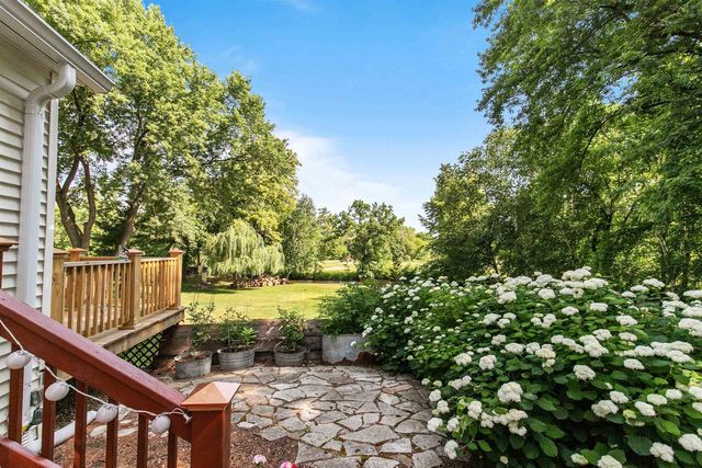 1631 ROYALTON STREET, Waupaca, WI 54981