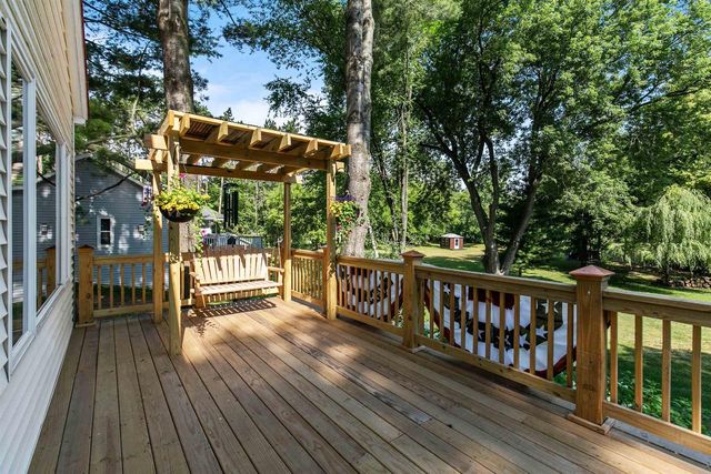 1631 ROYALTON STREET, Waupaca, WI 54981