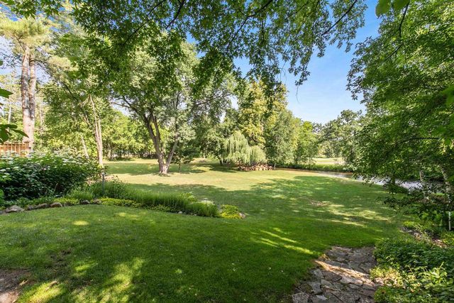 1631 ROYALTON STREET, Waupaca, WI 54981