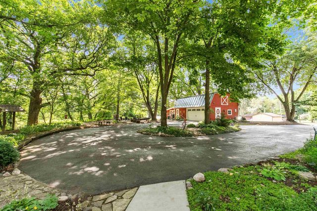 1631 ROYALTON STREET, Waupaca, WI 54981