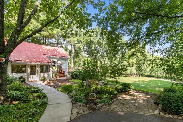 1631 ROYALTON STREET, Waupaca, WI 54981