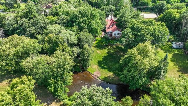 1631 ROYALTON STREET, Waupaca, WI 54981