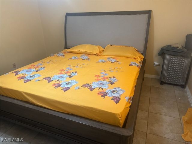 4635 25th St SW, Lehigh Acres, FL 33973