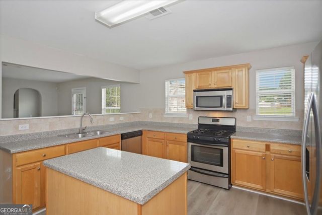 185 Arbor Lake Drive, Covington, GA 30016