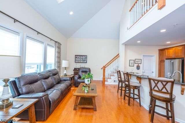 814 River Pl, Butler Boro, NJ 07405