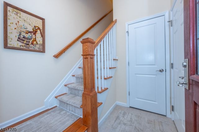 814 River Pl, Butler Boro, NJ 07405
