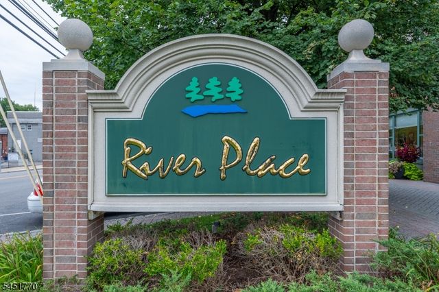 814 River Pl, Butler Boro, NJ 07405
