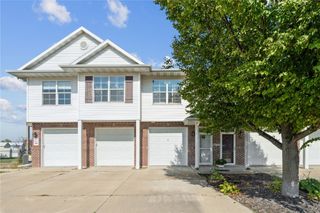 4622 1St Avenue NW E, Cedar Rapids, IA 52405