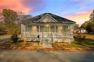 521 Walnut Street, Eden, NC 27288