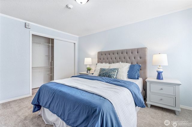 19725 76th Avenue W #B-1, Lynnwood, WA 98036