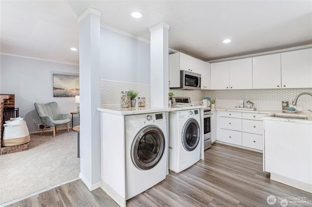 19725 76th Avenue W #B-1, Lynnwood, WA 98036
