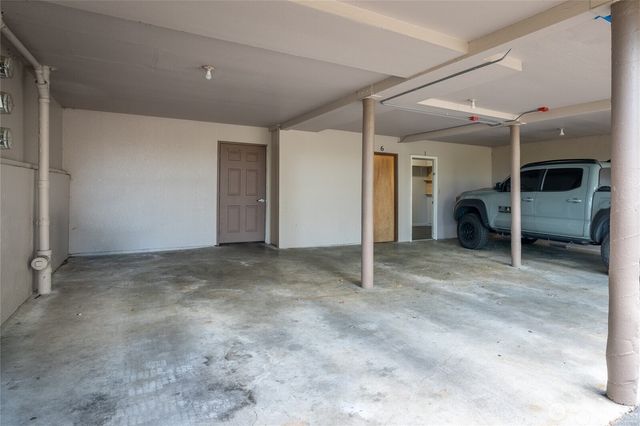 19725 76th Avenue W #B-1, Lynnwood, WA 98036