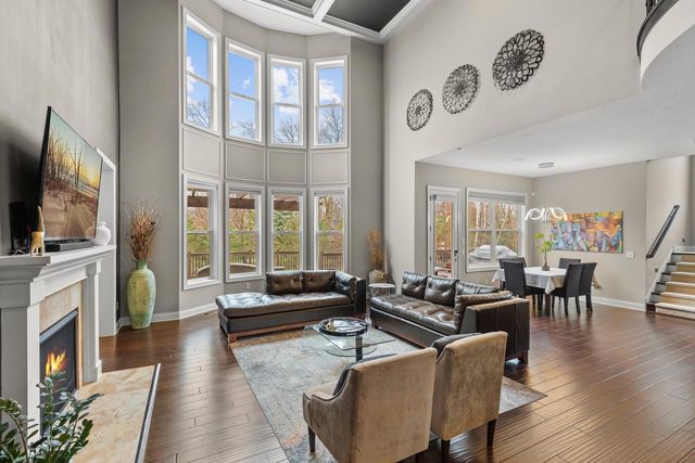 10033 Frederick Place, Eden Prairie, MN 55347