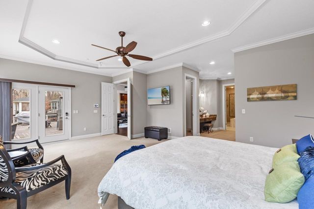 10033 Frederick Place, Eden Prairie, MN 55347