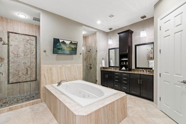 10033 Frederick Place, Eden Prairie, MN 55347