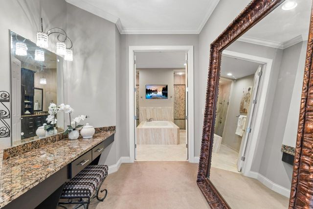 10033 Frederick Place, Eden Prairie, MN 55347