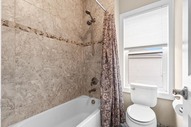 10033 Frederick Place, Eden Prairie, MN 55347