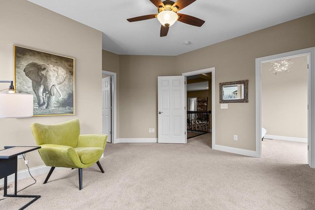 10033 Frederick Place, Eden Prairie, MN 55347