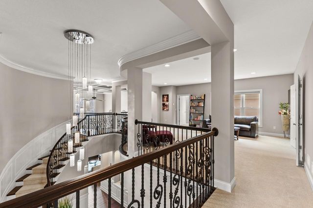 10033 Frederick Place, Eden Prairie, MN 55347