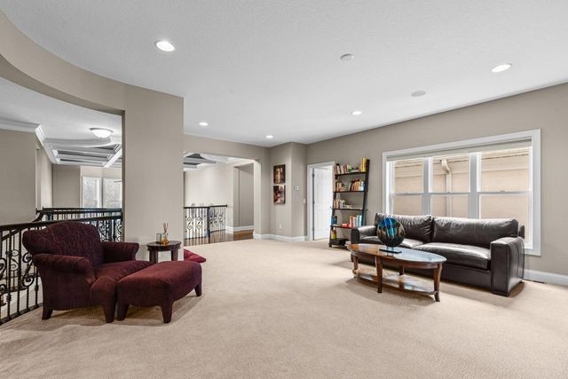 10033 Frederick Place, Eden Prairie, MN 55347