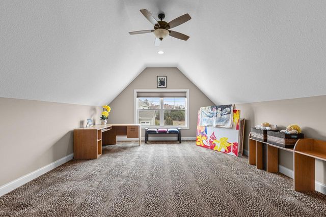 10033 Frederick Place, Eden Prairie, MN 55347