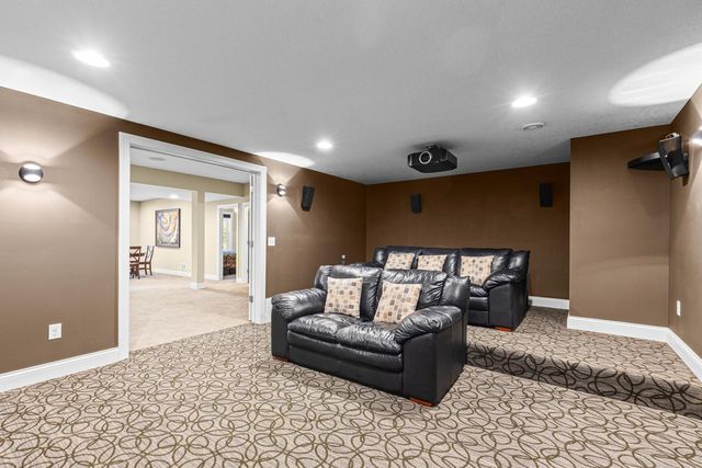 10033 Frederick Place, Eden Prairie, MN 55347