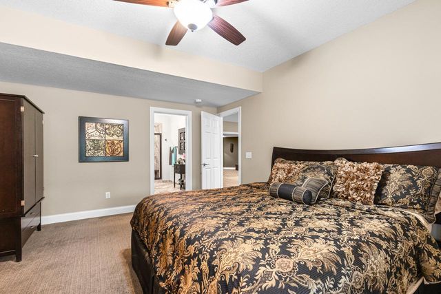 10033 Frederick Place, Eden Prairie, MN 55347